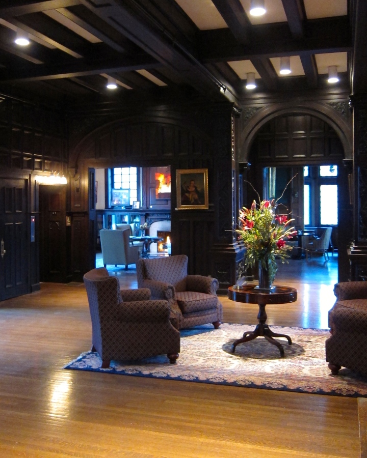 The lobby at the Mansions on Fifth